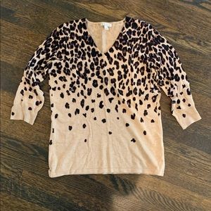 ✨Dress Barn Leopard Print Sweater v neck